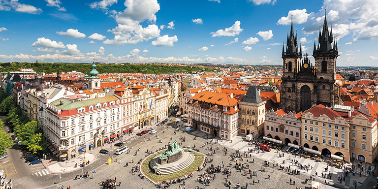 Luftaufnahme der Prager Altstadt (Foto, © Shutterstock)